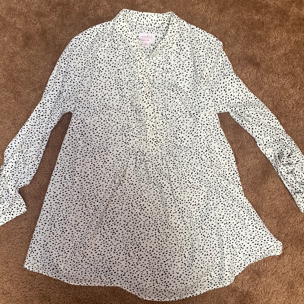 Black and white polka dot isabell maternity shirt.